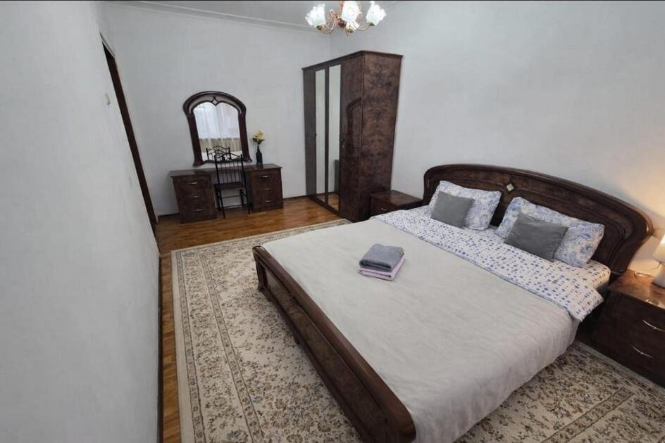 2-комнатная квартира, мкр. Самал-2, 27, 56 м², фото 2